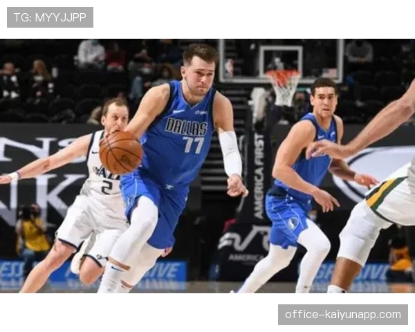 山西队场均114.8分进攻火力冠绝联盟 三分命中率45.9%凸显空间打法 山西队场均114.8分进攻火力冠绝联盟 三分命中率45.9%凸显空间打法